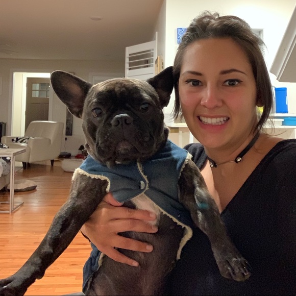 Meet your Posher, Jade - Picture 2 of 3